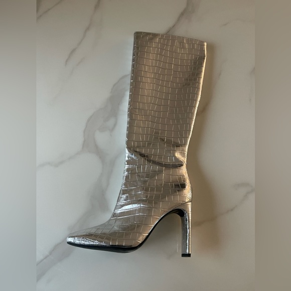 Crocodile metallic silver block heel boots - Picture 3 of 6